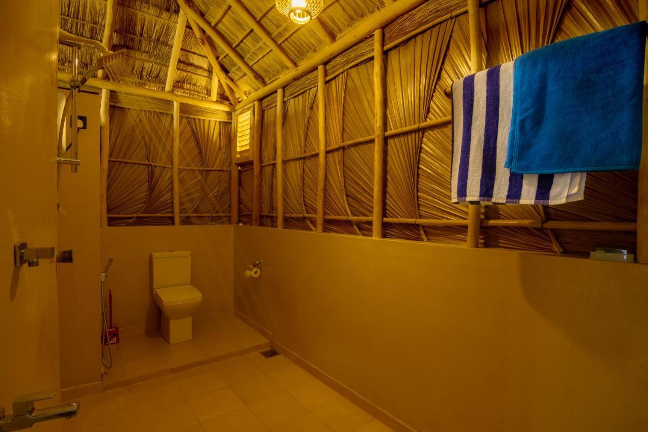 Blue Waters Hotell Arugam Kudah Eksteriør bilde